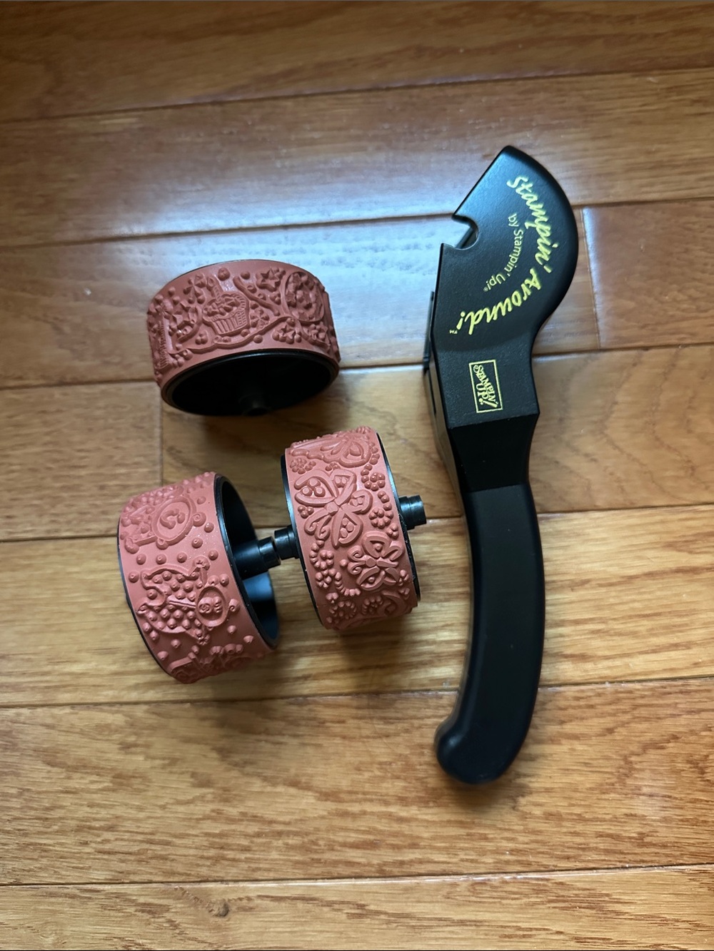 Stampin' Up! Black Handle with Brown Decorative Rubber Stamp Rollers